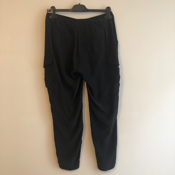 L’Agence Bevin Silk Cargo Pants In Black - Picture 11 of 12